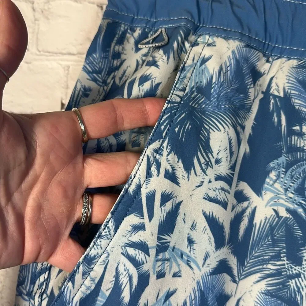 Fish Hippie Mens Volley Swim Trunks‎ 8” Sailor Swimwear Board Shorts size L NEW